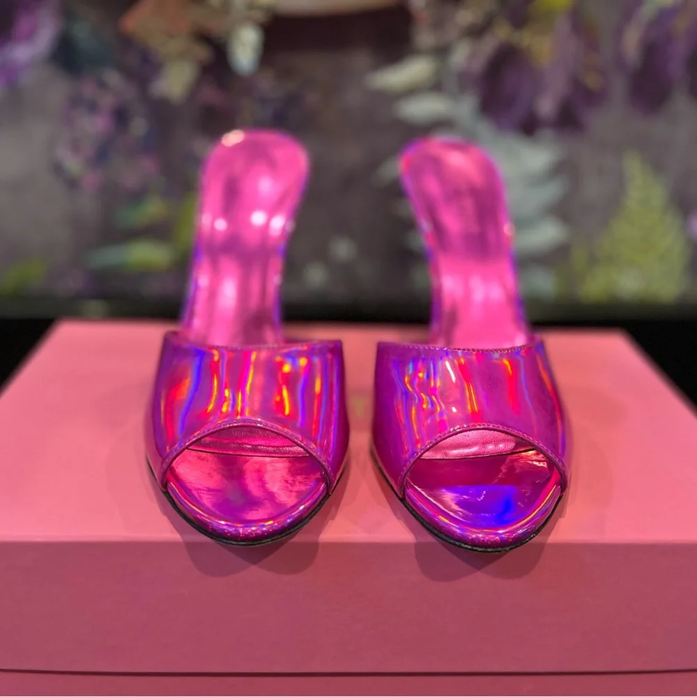 ✨✨NWT✨✨ BARBIECORE Paris Texas Prisma Fuchsia mules - Picture 3 of 8